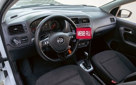Volkswagen Polo VI (EU Market), 2018 год, 955 000 рублей, 13 фотография