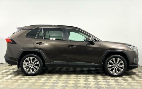Toyota RAV4, 2022 год, 2 698 200 рублей, 5 фотография