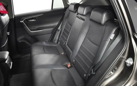 Toyota RAV4, 2022 год, 2 698 200 рублей, 9 фотография
