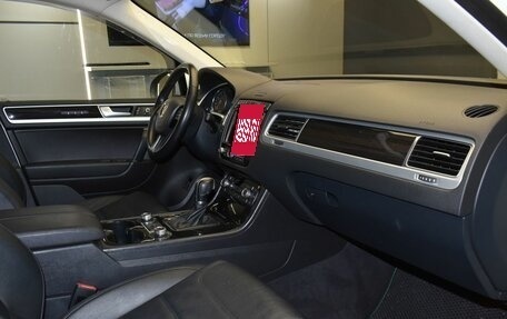 Volkswagen Touareg III, 2017 год, 3 369 000 рублей, 10 фотография