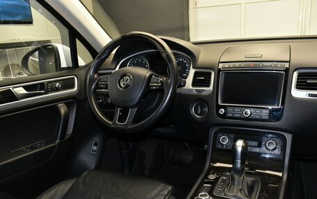Volkswagen Touareg III, 2017 год, 3 369 000 рублей, 13 фотография