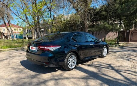 Toyota Camry, 2019 год, 2 450 000 рублей, 4 фотография