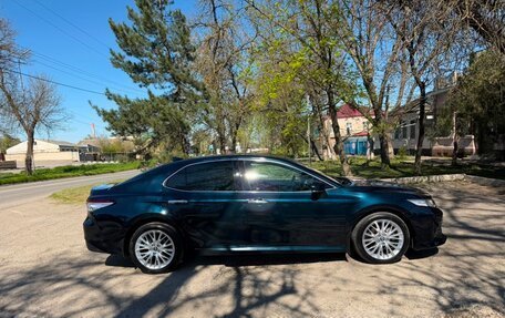 Toyota Camry, 2019 год, 2 450 000 рублей, 6 фотография
