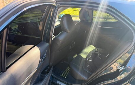 Toyota Camry, 2019 год, 2 450 000 рублей, 15 фотография