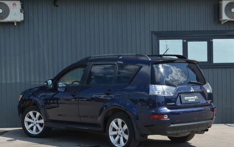 Mitsubishi Outlander III рестайлинг 3, 2012 год, 919 999 рублей, 4 фотография