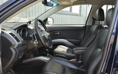 Mitsubishi Outlander III рестайлинг 3, 2012 год, 919 999 рублей, 13 фотография