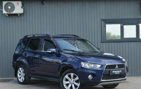 Mitsubishi Outlander III рестайлинг 3, 2012 год, 919 999 рублей, 3 фотография