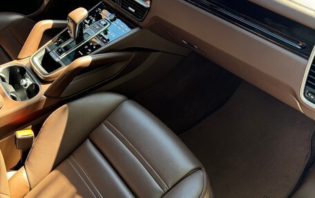 Porsche Cayenne III, 2023 год, 13 000 000 рублей, 14 фотография