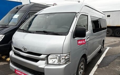 Toyota HiAce H200, 2014 год, 1 749 000 рублей, 1 фотография