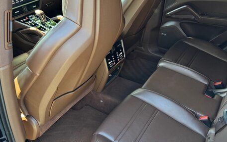 Porsche Cayenne III, 2023 год, 13 000 000 рублей, 25 фотография