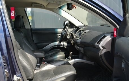 Mitsubishi Outlander III рестайлинг 3, 2012 год, 919 999 рублей, 16 фотография