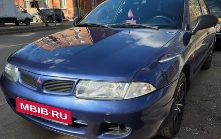 Mitsubishi Carisma I, 1997 год, 230 000 рублей, 3 фотография