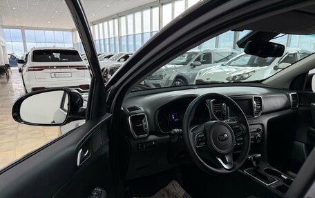 KIA Sportage IV рестайлинг, 2017 год, 2 000 000 рублей, 9 фотография