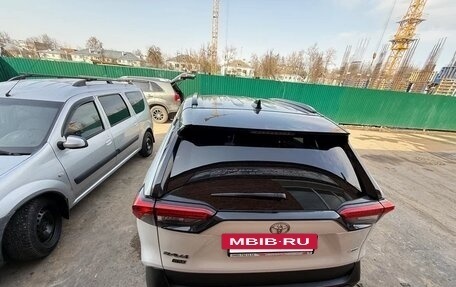 Toyota RAV4, 2021 год, 3 120 000 рублей, 7 фотография
