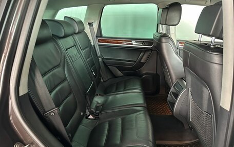 Volkswagen Touareg III, 2012 год, 1 990 000 рублей, 11 фотография
