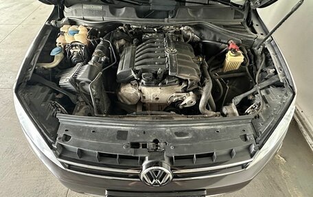 Volkswagen Touareg III, 2012 год, 1 990 000 рублей, 20 фотография