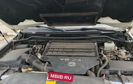 Toyota Land Cruiser 200, 2012 год, 3 400 000 рублей, 10 фотография
