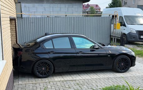 BMW 3 серия, 2012 год, 1 700 000 рублей, 2 фотография