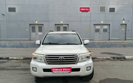 Toyota Land Cruiser 200, 2012 год, 3 400 000 рублей, 2 фотография