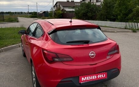 Opel Astra J, 2011 год, 650 000 рублей, 2 фотография