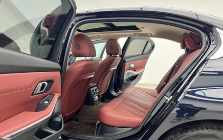 BMW 3 серия, 2023 год, 3 100 000 рублей, 10 фотография