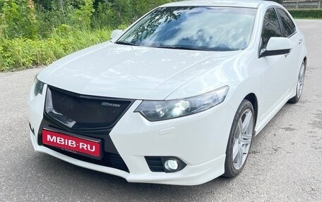 Honda Accord VIII рестайлинг, 2012 год, 1 350 000 рублей, 1 фотография