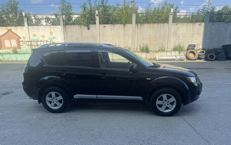 Mitsubishi Outlander III рестайлинг 3, 2007 год, 1 080 000 рублей, 5 фотография