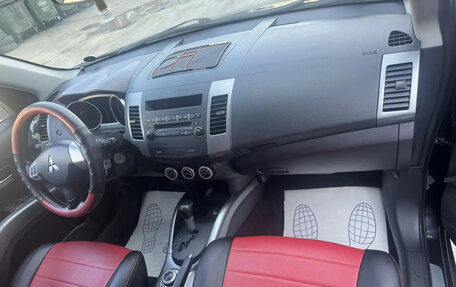 Mitsubishi Outlander III рестайлинг 3, 2007 год, 1 080 000 рублей, 9 фотография