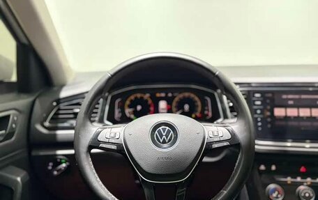 Volkswagen T-Roc I, 2022 год, 1 340 111 рублей, 6 фотография