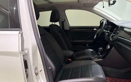 Volkswagen T-Roc I, 2022 год, 1 340 111 рублей, 9 фотография