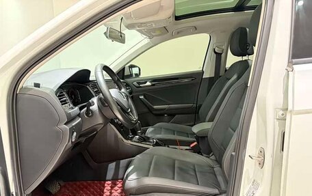 Volkswagen T-Roc I, 2022 год, 1 340 111 рублей, 10 фотография