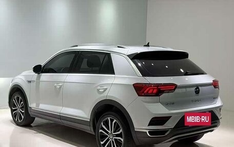 Volkswagen T-Roc I, 2022 год, 1 340 111 рублей, 5 фотография