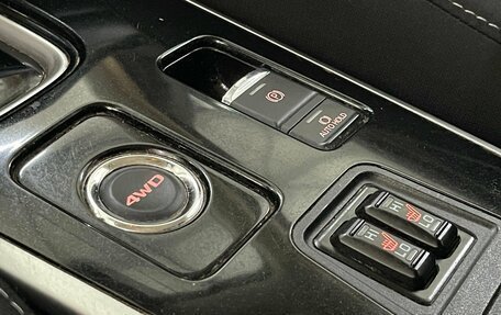 Mitsubishi Outlander III рестайлинг 3, 2018 год, 2 209 000 рублей, 17 фотография