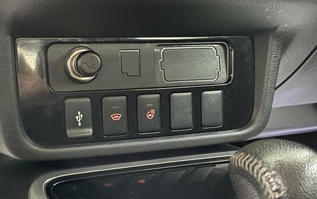 Mitsubishi Outlander III рестайлинг 3, 2018 год, 2 209 000 рублей, 16 фотография