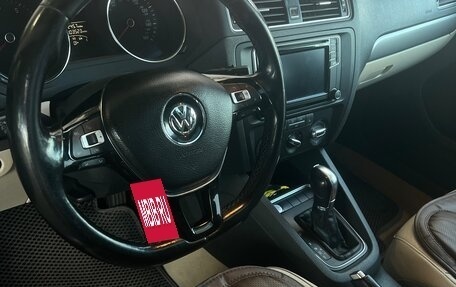 Volkswagen Jetta VI, 2016 год, 1 500 000 рублей, 2 фотография