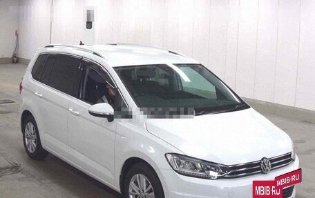 Volkswagen Touran III, 2019 год, 1 670 000 рублей, 5 фотография