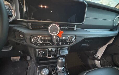 Jeep Wrangler, 2023 год, 7 100 000 рублей, 13 фотография