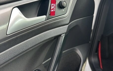 Volkswagen Golf VII, 2014 год, 988 380 рублей, 10 фотография