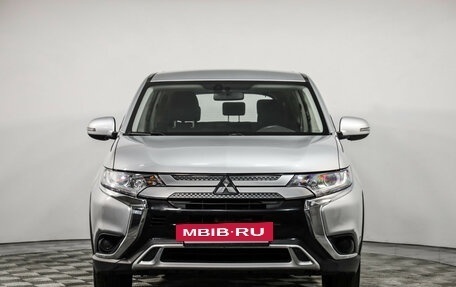 Mitsubishi Outlander III рестайлинг 3, 2019 год, 2 099 000 рублей, 3 фотография