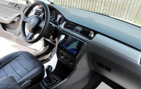 Skoda Rapid I, 2015 год, 770 000 рублей, 10 фотография