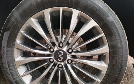 Infiniti QX80 I рестайлинг, 2018 год, 4 450 000 рублей, 10 фотография