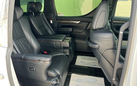 Toyota Alphard III, 2019 год, 4 952 350 рублей, 12 фотография