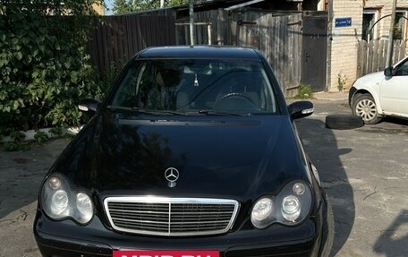 Mercedes-Benz C-Класс, 2002 год, 670 000 рублей, 2 фотография