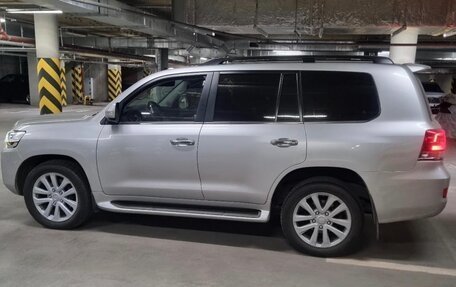 Toyota Land Cruiser 200, 2018 год, 10 300 рублей, 5 фотография