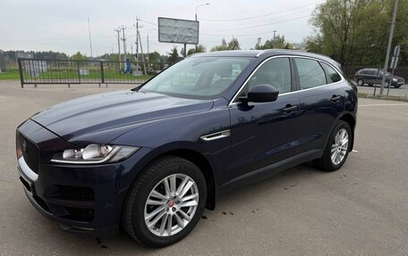 Jaguar F-Pace, 2018 год, 2 240 000 рублей, 3 фотография