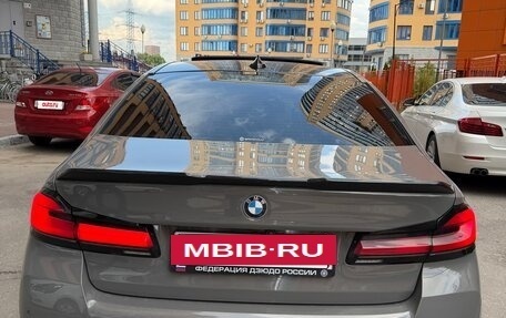 BMW 5 серия, 2021 год, 4 900 000 рублей, 2 фотография