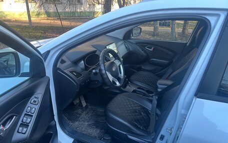 Hyundai ix35 I рестайлинг, 2010 год, 1 100 000 рублей, 6 фотография