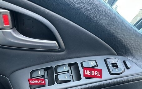 Hyundai ix35 I рестайлинг, 2010 год, 1 100 000 рублей, 12 фотография