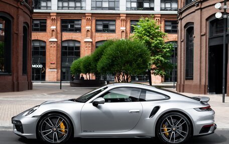 Porsche 911, 2021 год, 21 000 000 рублей, 4 фотография