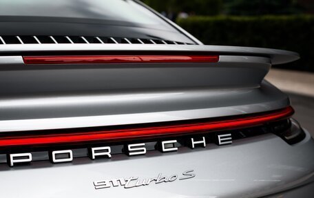 Porsche 911, 2021 год, 21 000 000 рублей, 10 фотография